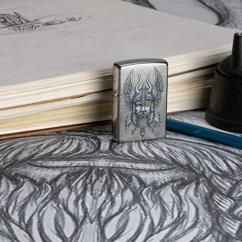 Зажигалка ZIPPO Viking Warrior с покрытием Street Chrome™, латунь/сталь, серебристая, 36x12x56 мм_5
