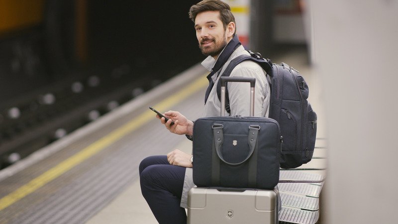 Чемодан VICTORINOX Lexicon, серый, 100% поликарбонат, 40x20x55 см, 34 л_8