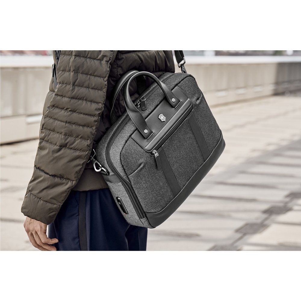Портфель VICTORINOX Architecture Urban2 15