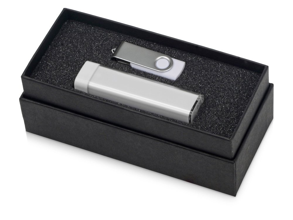 Подарочный набор Flashbank с флешкой и зарядным устройством_1