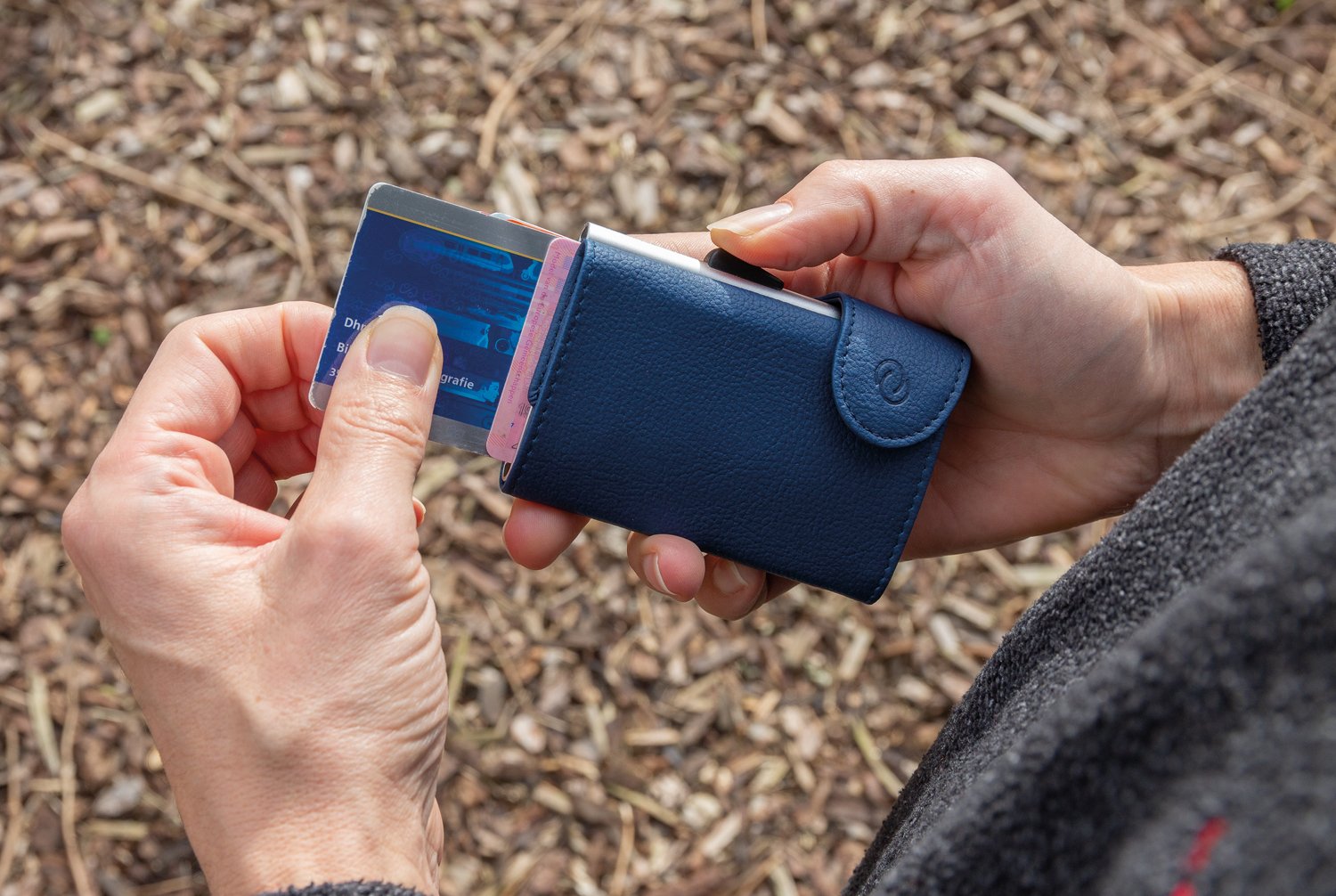Кошелек с держателем для карт C-Secure RFID, голубой_11
